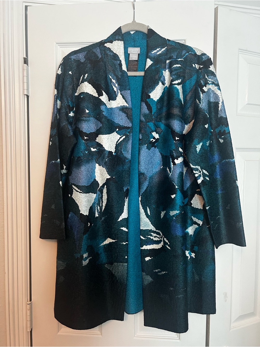 Elegant Teal & Black Floral Open Duster
